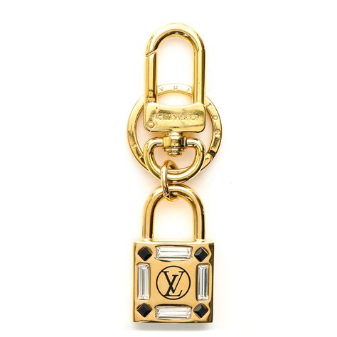 locking louis vuitton key pouch